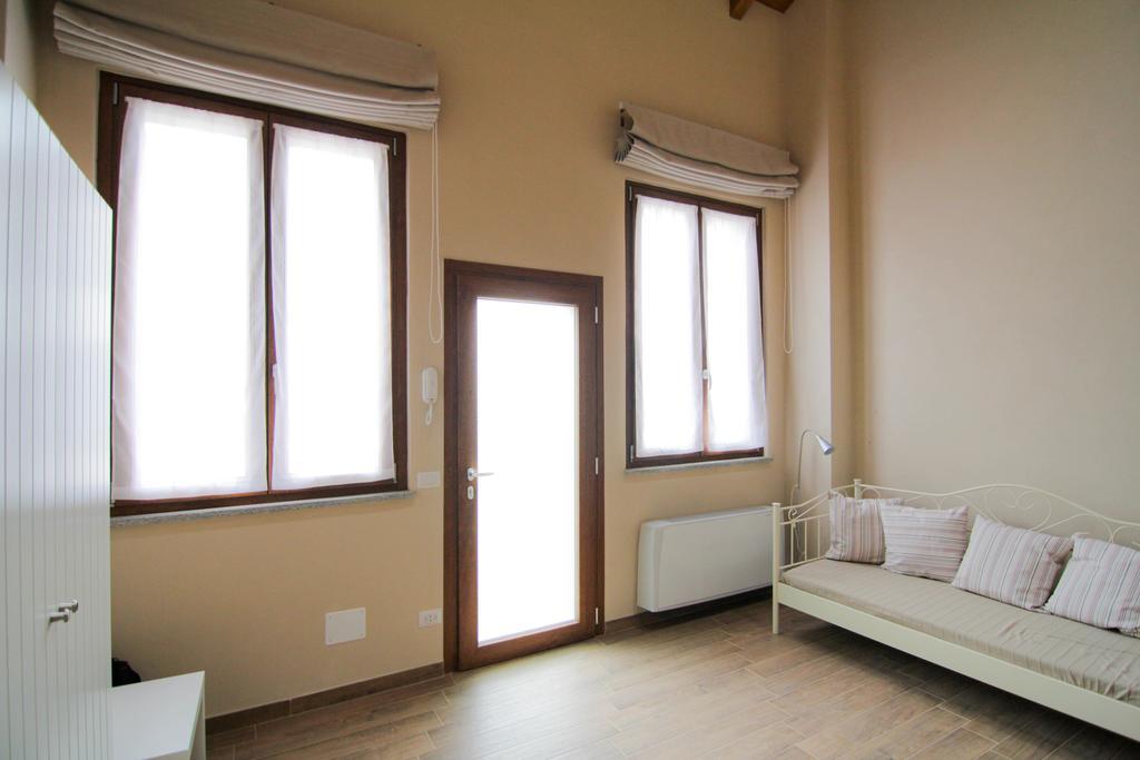 Agriturismo Cascina Della Fontana Lodi Habitación foto