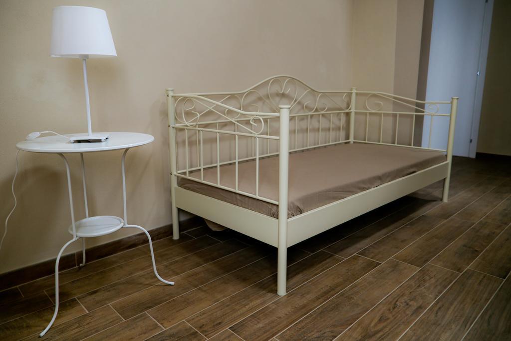 Agriturismo Cascina Della Fontana Lodi Habitación foto