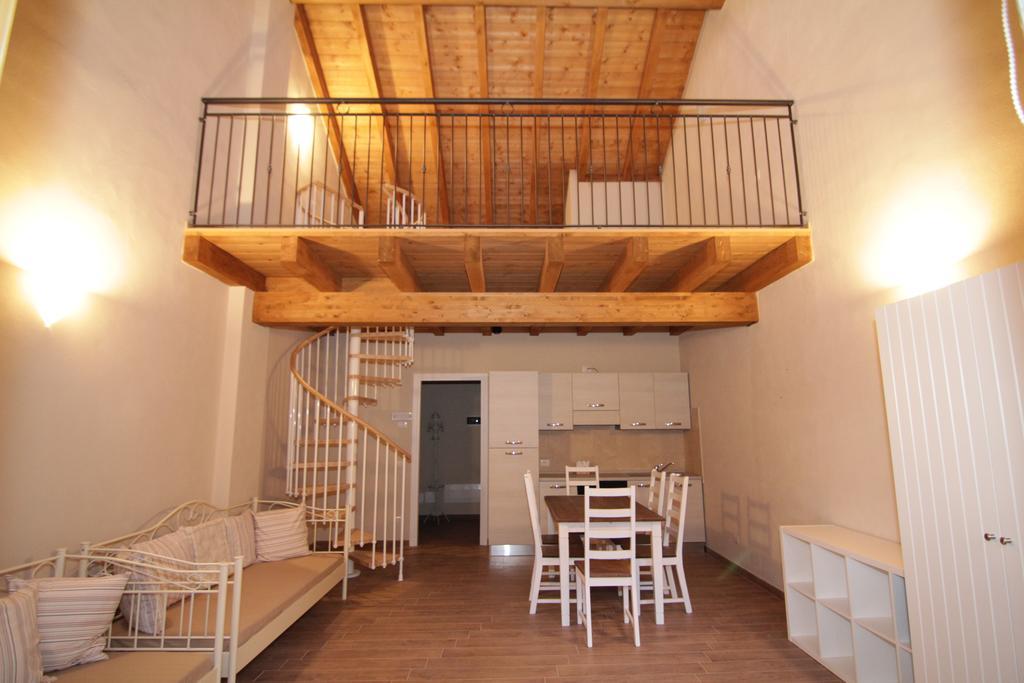 Agriturismo Cascina Della Fontana Lodi Habitación foto